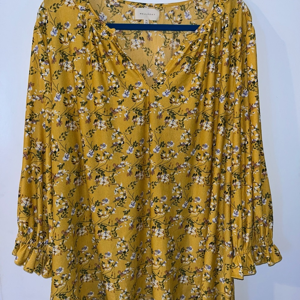 Womens Top by Melloday